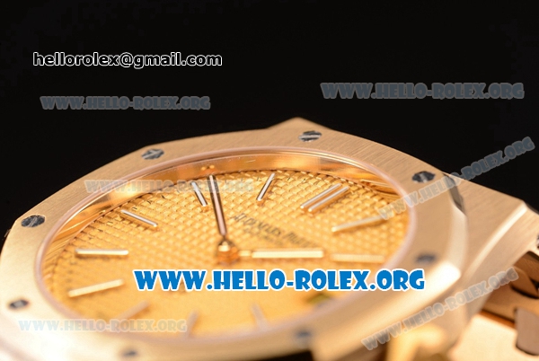 Audemars Piguet Royal Oak OS20 Quartz Yellow Gold Case with Yellow Gold Dial and Yellow Gold Bracelet - Click Image to Close